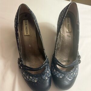 Steve Madden Navy and Black Patterned Heels